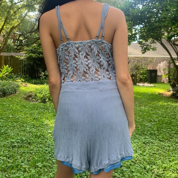 🥑FREE🥑 w/any FP purchase Tea & Cup Crochet Daisy Romper in Periwinkle - Picture 1 of 3